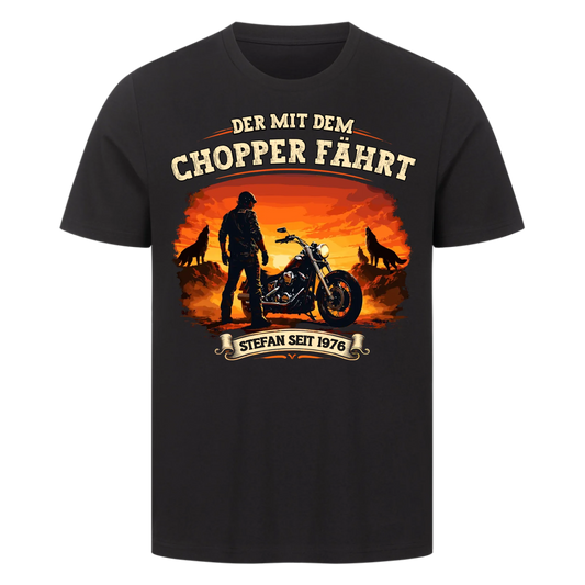 Der mit dem Chopper fährt personalisiertes Premium T-Shirt